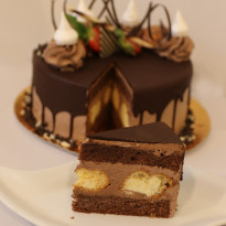 Tort Profiterol Ciocolată